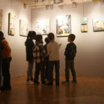 Visite du salon par les écoles de la ville